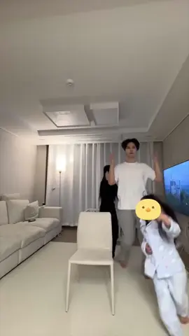 娘に手加減無用の韓国人父www #shorts