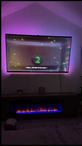 Tonight’s movie shrek 2 👌 #movienight #tvlights #familytime #shrek #netflix 