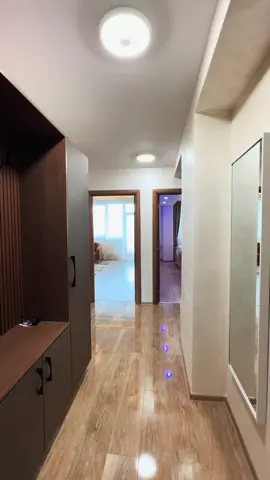 🏞️ Braşov  For rent 🗝️3x rooms apartment  📍tractorul  2bedrooms 2 balconies  🅿️underground parking  100m2 🐕🐈pet-friendly WhatsApp : +40 743 520 766 Telegram: 👉 https://t.me/kvartirabrasov1 #brasov #realestatebrasov #жильеврумынии #украинцыврумынии #apartmentbrasov 