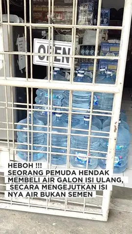 HEBOH ‼️ SEORANG PEMUDA HENDAK MEMBELI ISI ULANG AIR GALON, SECARA MENGEJUTKAN ISI NYA AIR BUKAN SEMEN #beritatiktok #fypage #fyppppppppppppppppppppppp #yangpentingberita #fyp 
