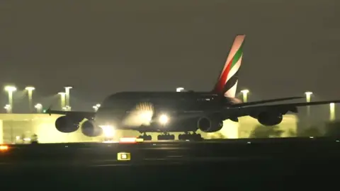 ✮ EMIRATES AIRBUS A380 NIGHT DEPARTURE ✮#aviation #airplane #aircraft #plane #fyp 