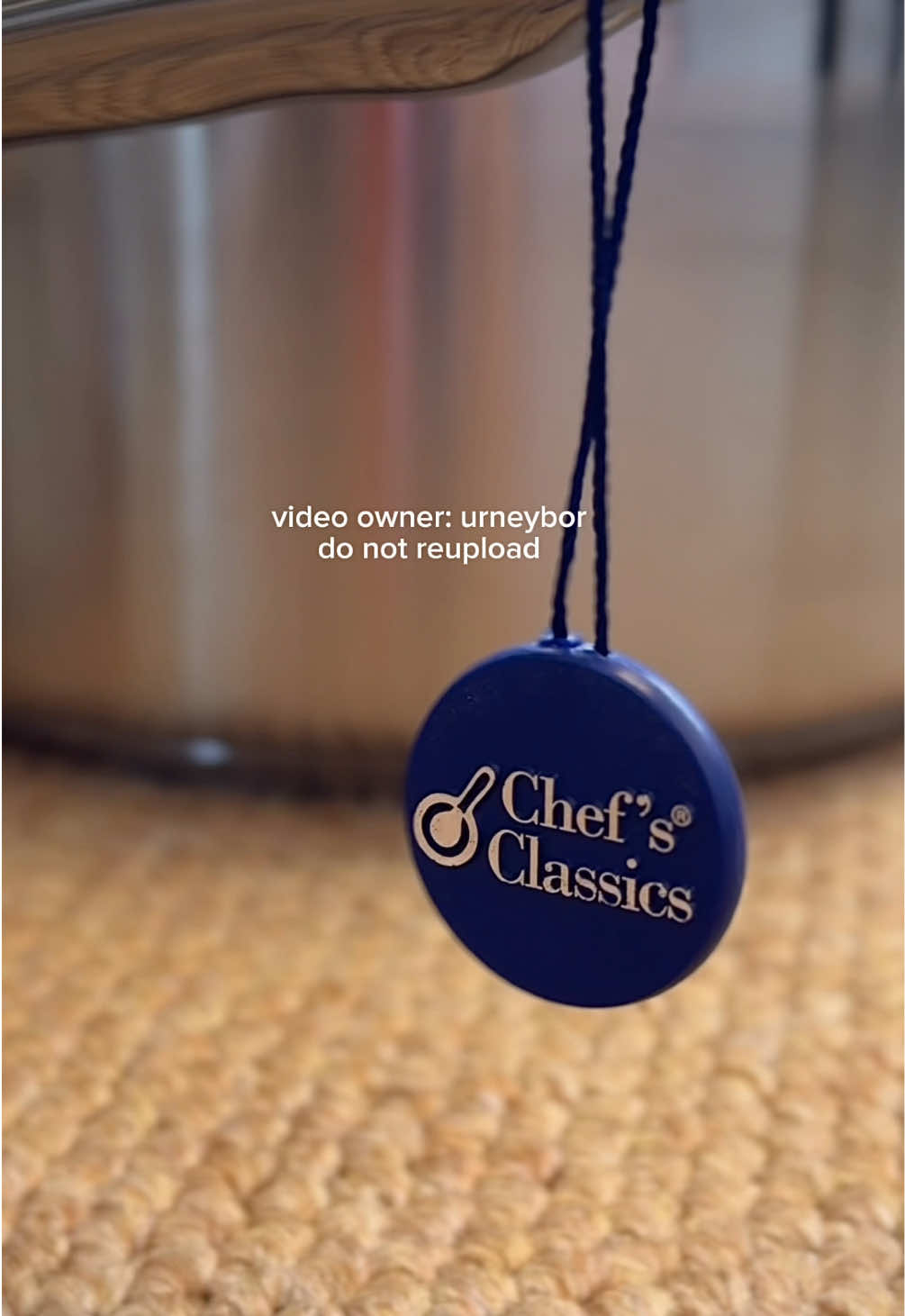 Stainless steel: the healthy cookware choice for every kitchen. #urneybor #cookware #stainlesssteel #stainlesscookware #chefsclassics 