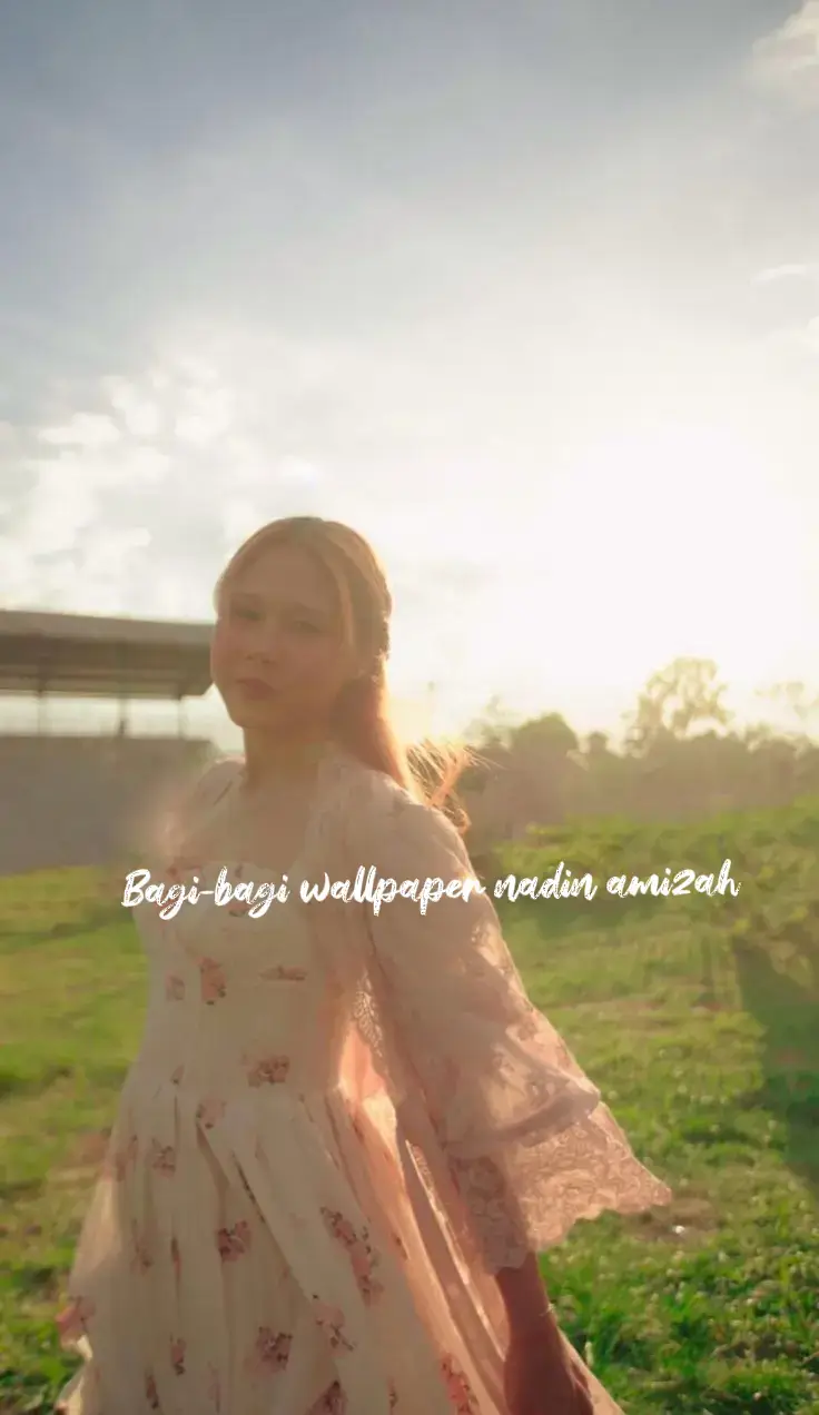 guyss wallpaper nya segtu dlu ya,  next time bikin wallpaper musisi lain nya😘 #fypppppppppppppppppppppppppppppppppppppppppppppppppp  #xyzbca  #lewatberanda  #wallpaper  #wallpaperasthetic 