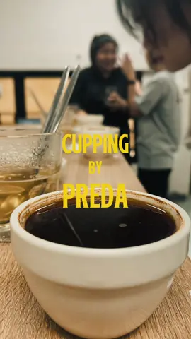 Cupping by preda ในสัปดาห์นี้ ก็ยังคงมาตรฐานไว้เช่นเดิม เพื่อให้ได้กาแฟที่มีคุณภาพ รสชาติดี ส่งมอบถึงมือบูกค้าทุกๆคน #coffee #preda #กาแฟ #cupping #กาแฟสด 