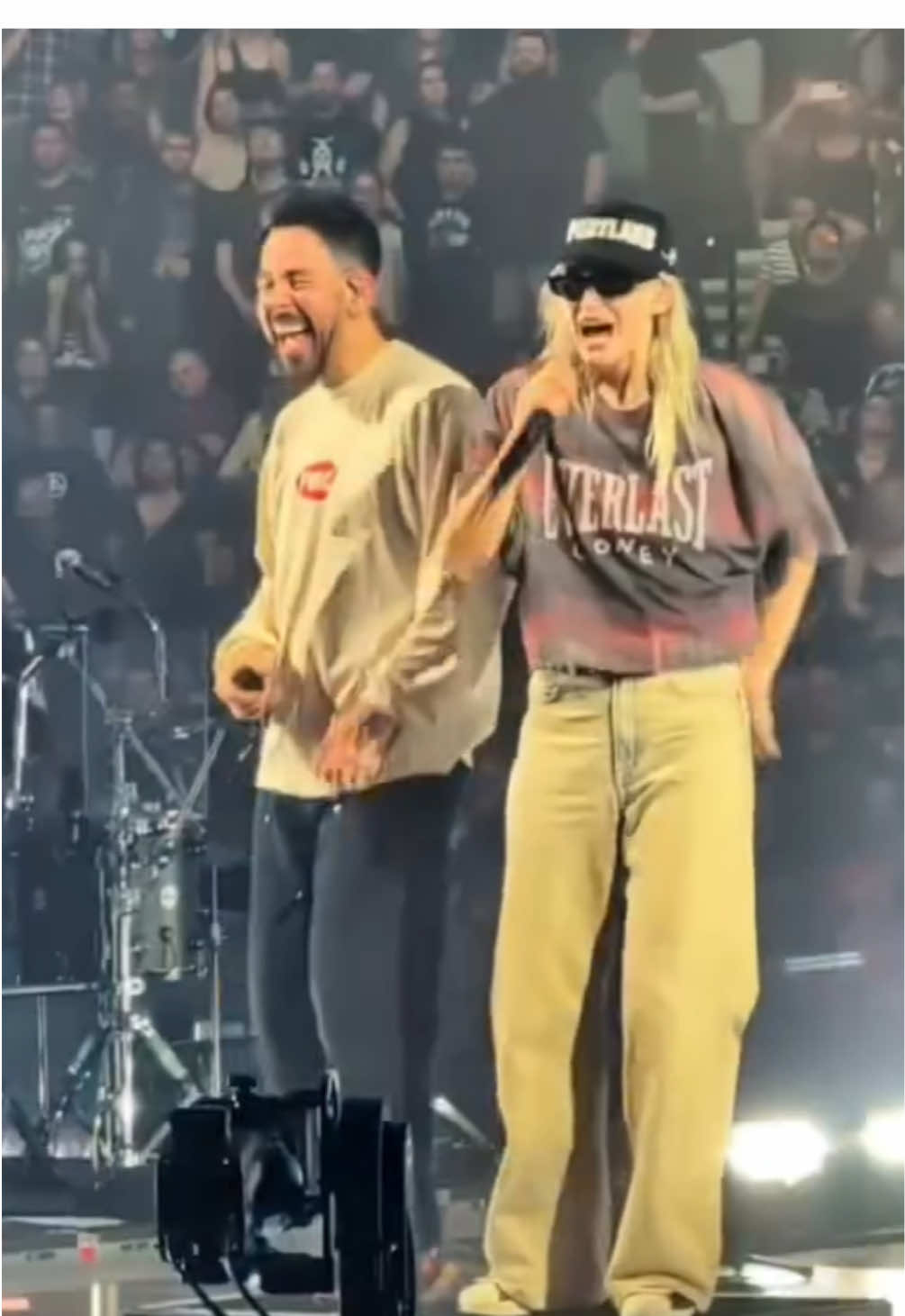 Papercut, in Portland❤️ #emilyarmstrong #linkinpark  #fromzero #mikeshinoda #Portland