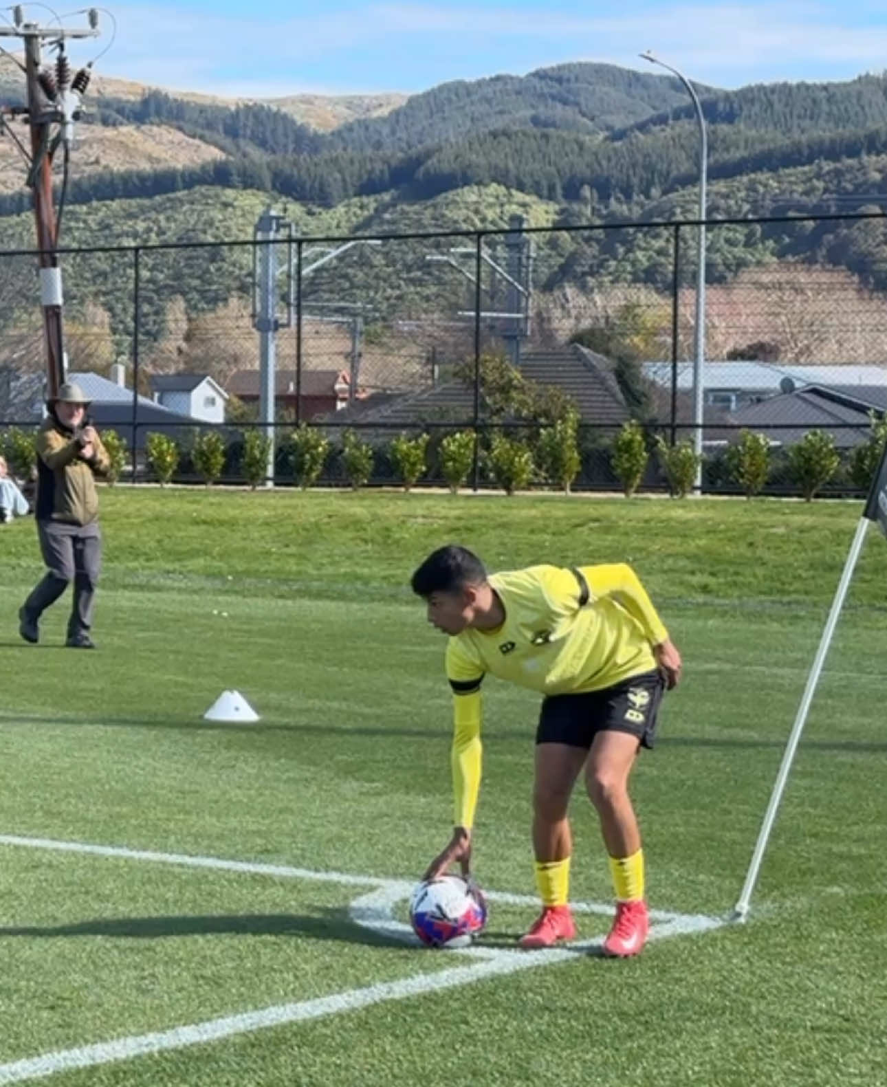 Sabitra bhandari’s corner kick. First game #sabitrabhandari #samba #wellingtonphoenix