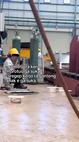 kuncine = kerjo + skincare 🤭 #fyp #kulipabrik #welder #fypage #masukberanda #xyzbca #keretaapiindonesia #promoseruweekend 