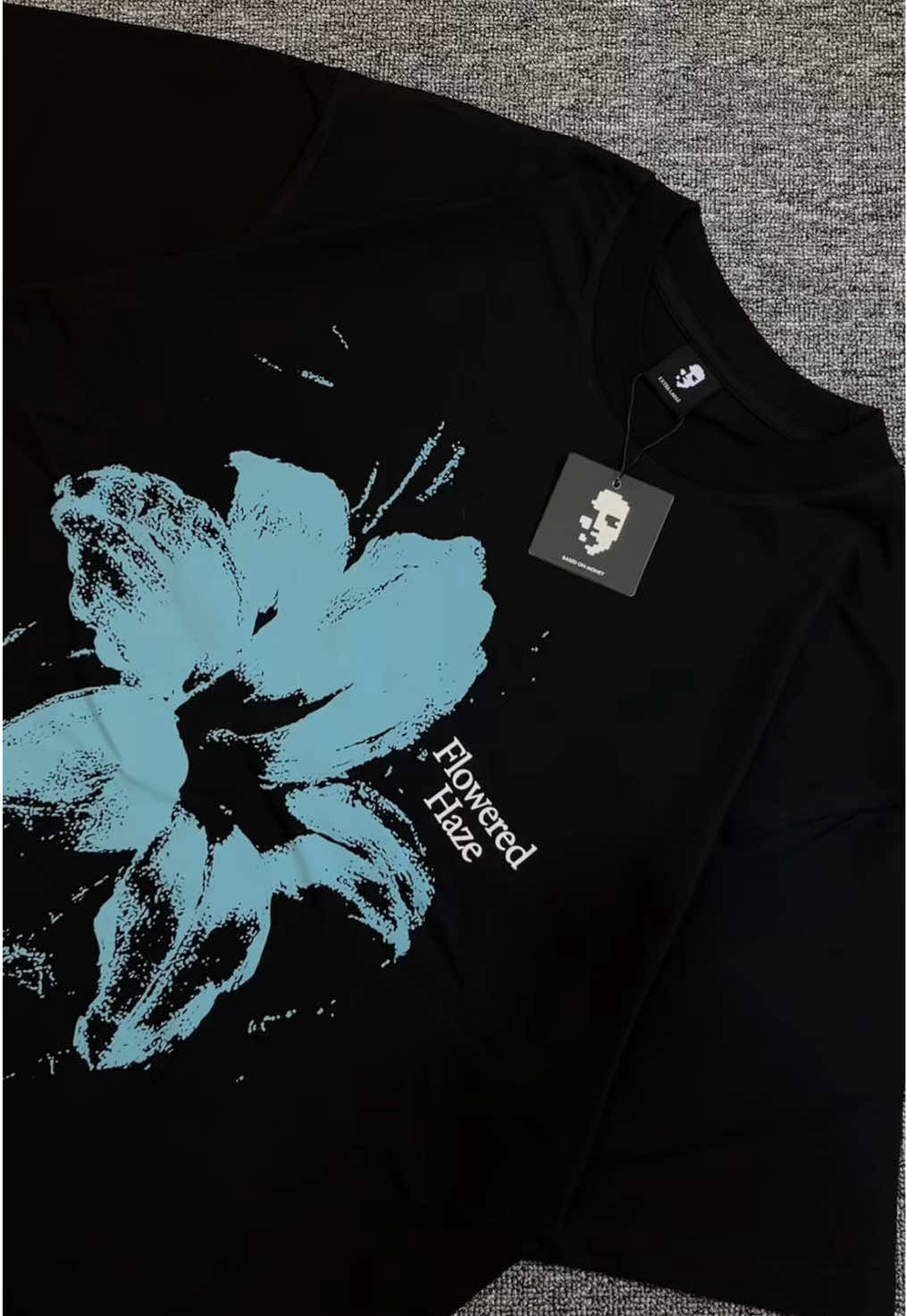 Kalo dikasih Flower Haze ini, mau atau engga? #fyp #outfitinspo #tshirt #boxy #4u 