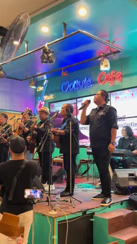 Penampilan KPL (KOMUNITAS PENULIS LAGU) pada event KONSER SPEKTAKULER 2025 di Molivia Cafe Spesial penampilan dari Jonar Situmorang, Feddy Tambunan, Iran Ambarita, Abidin Simamora, Lopez Sitanggang, Yamin Panjaitan dan Willy Hutasoit 🔥 Music by : Nando Nainggolan Para pencipta lagu legendaris musik batak ini sukse menggelar konser spektakuler yang telah menghibur pengunjung setia Molivia Cafe 🔥 🗓 Jumat, 19 September 2025 🕣 Pukul 19.30 WIB - Till End Always Performance : ⭐️ THE KRIBOO 61 ⭐️ ⭐️ ARTHA SISTER ⭐️ Diiringi Oleh : MOLIVIA BAND Reservation : 📞 RIA TAMBUNAN - 0823 6354 7923 📞 GRACE - 0838 7580 7216 Follow us on : FB : Molivia Cafe IG : @moliviacafe  Tiktok : Molivia Cafe Youtube : MOLIVIA CAFE OFFICIAL 📍MOLIVIA CAFE Jl. H.M. Joni No. 58 A-B Pasar Merah Medan #moliviacafe #moliviacafeshowtime #showtime #eatanddrink #livemusic           