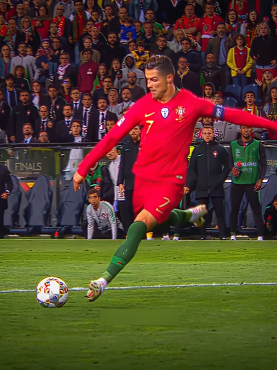 Ronaldo King 👑 #ronaldo #cr7fans #cristianoronaldo #cristiano #footballedit 