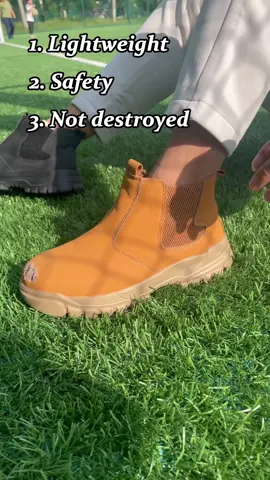 Thick steel head! Anti-puncture soles, these shoes are really safe and comfortable!#safetyshoes #steeltoeshoes #menshoes #workshoes #Tiktokshop 
