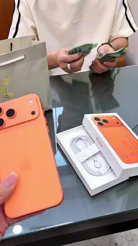 Thêm 1 trái 🍊 17 pro max 512 cho a trai tặng vợ yêu nha 🥰 17promax cam đang rất hot pừng pừng như ngày đầu ra mắt nhen🔥🔥🎉