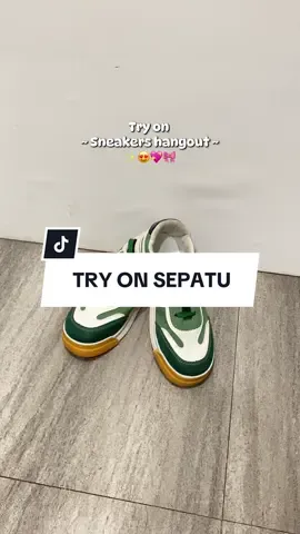 Spesial pembelian ada free kaos kaki loh✨😍😋#sneakers#sneakers#sneakerwanita #sepatuwanita#sepatuolahraga  