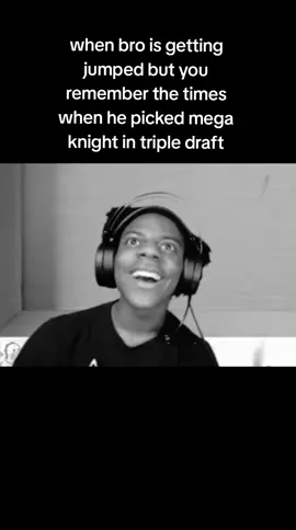 it pisses me off everytime @Clash Royale #clashroyale #fyp #tripledraft #real #bro 