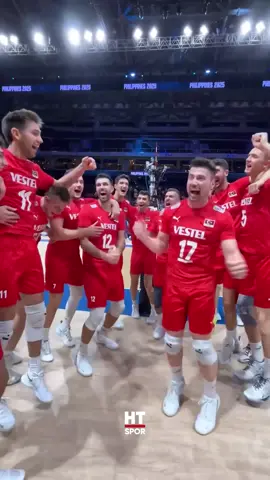 🇹🇷 A Milli Erkek Voleybol Takımı, Dünya Şampiyonasında Hollandayı 3-1 yenerek tarihinde ilk kez çeyrek finale yükseldi. 🏐 #htspor #voleybol