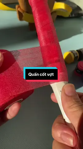 Quấn cốt tạo độ êm, chắc tay và thấm hút tốt #quancotvotcaulong #quancotvot #quancanvotcaulong #caulongphongtrao #badminton 