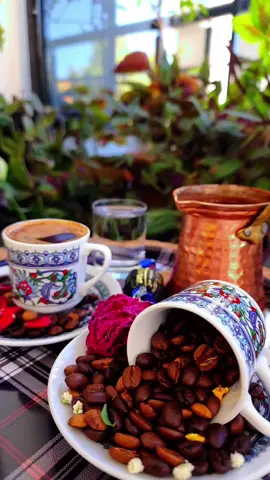 #عنتاب #ادمنت صوتك والادمان اذواق#☕️📸🍂🍂🌹 #قهوتي_معشوقتي_تصويري 