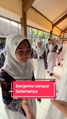 Semoga kelak kalian sukses dan bisa membanggakan orang tua kalian. 🤗  #siswa #guru #gurukontenkreator 
