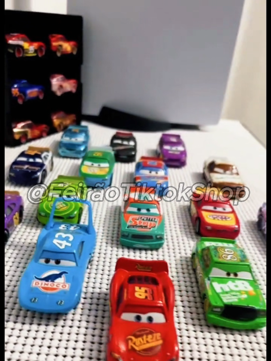 🏎️ Prepare-se pra acelerar a diversão neste Dia das Crianças! O Kit 8 Carrinhos de Fricção Carros 3 traz o Relâmpago McQueen e toda a turma para corridas cheias de emoção. São 8 modelos incríveis, resistentes e colecionáveis que garantem horas de alegria. E o melhor: com preço imbatível no TikTok Shop 🥰 #CarrinhosDeFriccao #Carros3 #RelampagoMcQueen #DiaDasCriancas #PrecoImbatível