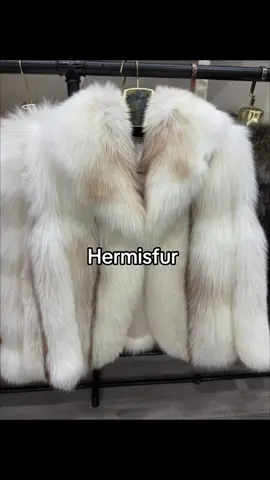#fox #luxuryfur #เสื้อเฟอร์ #เสื้อขนแท้ #hermisfur 