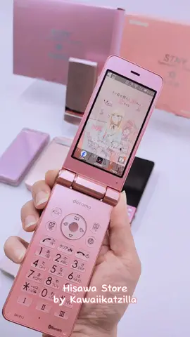 ศูนย์รวมความ kawaii  This is our super kawaii K-TAI collection!  นี่คือคอลเลคชั่นโคตร kawaii K-TAI ของเรา!  🌸 NEC N-01B Eternity Pink STNY Samantha Thavasa Limited Edition - NTT DOCOMO (2009) 🌸 NEC N906iμ Pink Diaond STNY Samantha Thavasa Limited Edition - NTT DoCoMo (2008) 🌸 NEC N-08A Perfume Pink - NTT DOCOMO (2009) 🌸 FUJITSU F-10C Cosmetic Pink - NTT DOCOMO (2011) 🌸 CASIO EXILIM K-TAI CA004 Coral Pink - au KDDI (2009) 🌸 PANASONIC VIERA K-TAI P-07A Pearl Pink - NTT DOCOMO (2009) 🌸 PANASONIC LUMIX K-TAI P-03C Pink - NTT DOCOMO (2010) 🌸 SHARP AQUOS K-TAI 01J Pink - NTT DOCOMO (2016) 🌸 SHARP AQUOS K-TAI 2 (601SH) Pink - SoftBank (2016)  #hisawastore #มือถือญี่ปุ่น #มือถือฝาพับ #flipphone #y2kstyle 