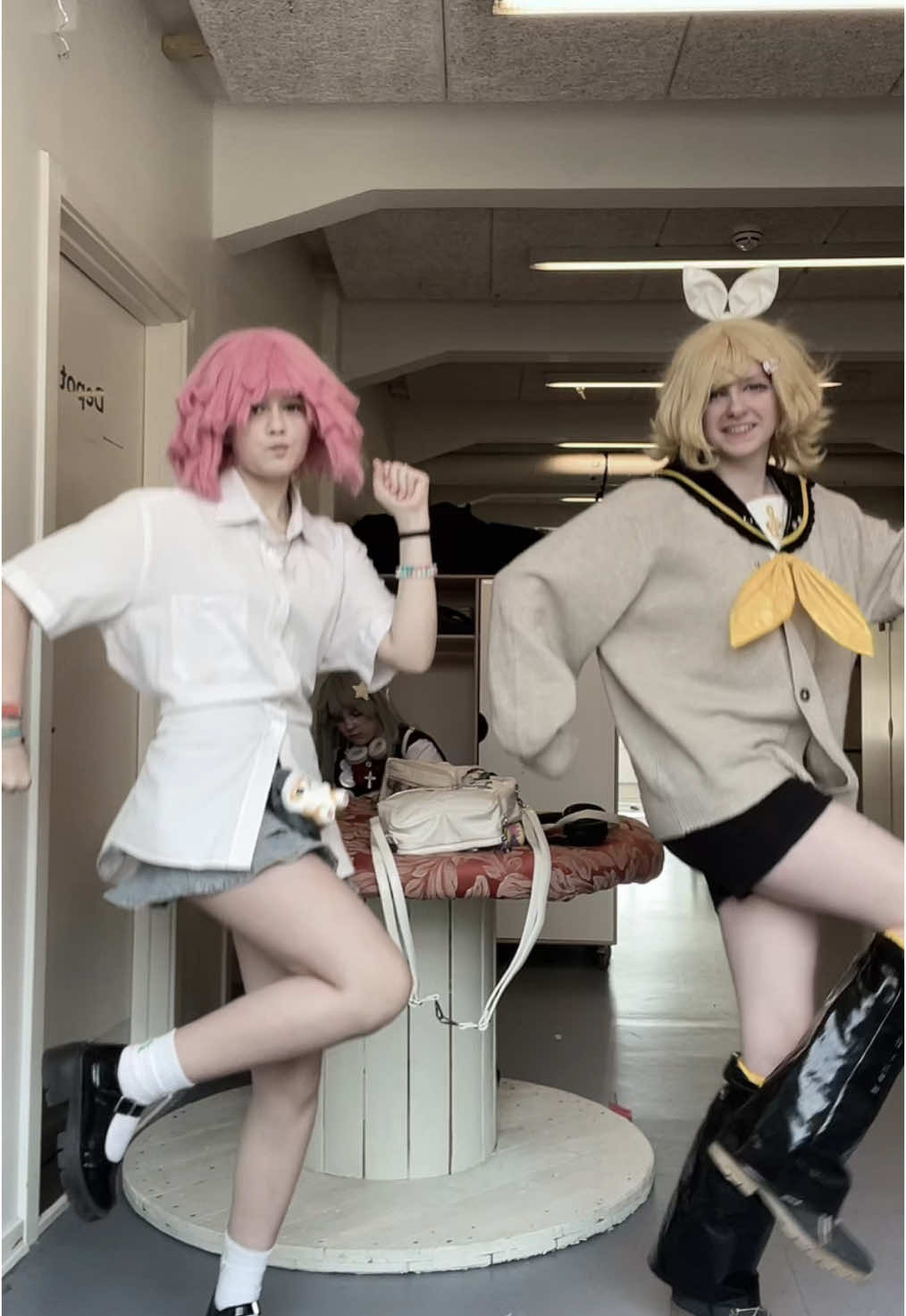 Emu! #pjsk #emu #emuotori #otoriemu #emupjsk #pjskcolorfulstage #pjskcosplay #edit #cosplay #emucosplay #ilmgf #ilovemygf @Peyton!! (MAJAS WIFE!?!!?!*÷) @𝑱𝒂𝒚 ! ᴹᶦᶻᵘᵏᶦˢ ⁿʳ¹ ᶠᵃⁿ 