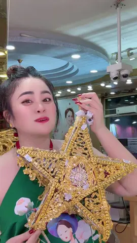 Kính chúc Quý khách  một mùa Trung Thu  Ấm Áp – Trọn Vẹn - Hạnh Phúc.. Lồng đèn bằng vàng tại Tiệm Vàng Ba Hên 🏮#tiemvangbahen #xuhuong 