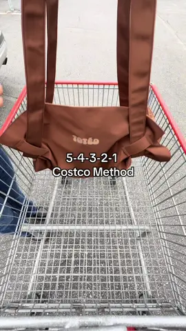 The Costco method! #costco #groceryshopping #totebag #groceryhaul #bag 