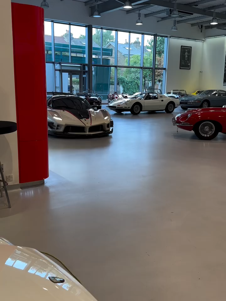 video_1302163374588567
