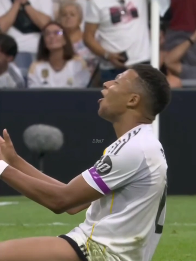 Vini Jr is back 💀 #realmadridfc #espanyol #viniciusjunior #mbappe 