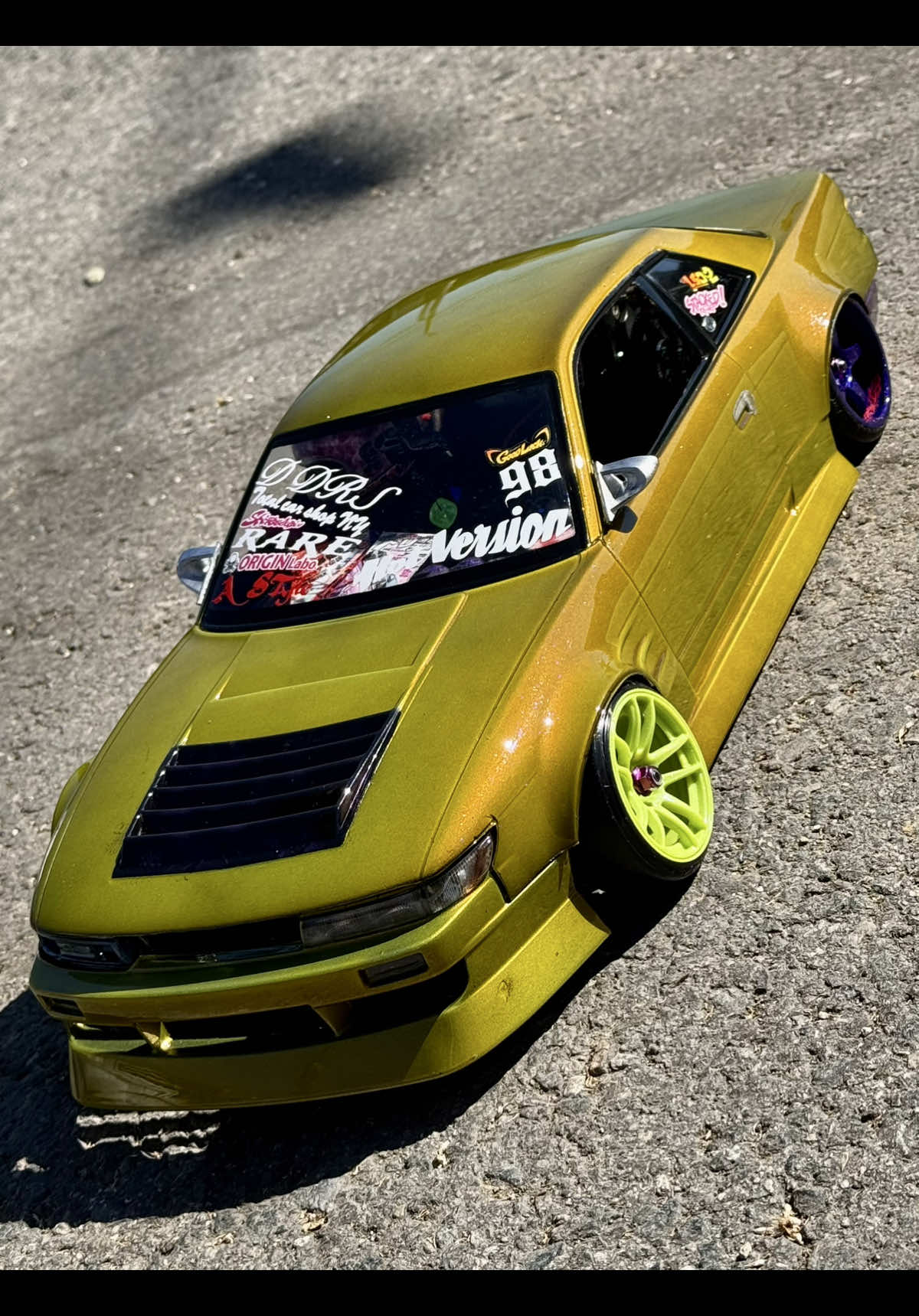 Yellow s13 throwing back end “ #rcdrift #s13 #silvias13 #rc #schassis 