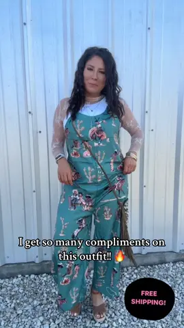 Western Fashion Outfit!! This outfit turns heads! Boutique style without the Boutique price tag. #bohostyle #rodeomom #countryfashion #westernfashioninspo #romper 