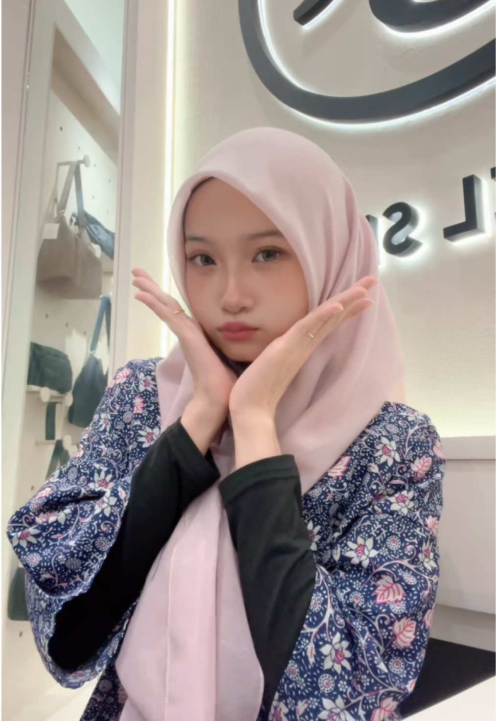 lama tak pakai bawal