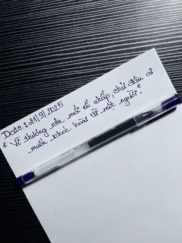 Người ta nói thời gian có thể chữa lành, nhưng đối với người cố chấp thời gian chỉ làm khác sâu thêm nỗi nhớ! #nqk_28th10 #tinhyeu #camxuc #viral #quotes 