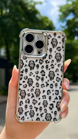 #viral #trending #dealsforyoudays #halloween #phonecase 