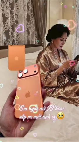 Em đợi anh nhé anh đang đi kiếm iphone 17 về cho em đây #giaitri #xuhuong #iphone #iphone17 #CapCut 