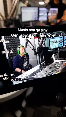 gen z kebelet vintage. eh yg vintage ngerasa muda terus wkwkwk #playlist90s #vintage #siaran #MostRadio #FYP 