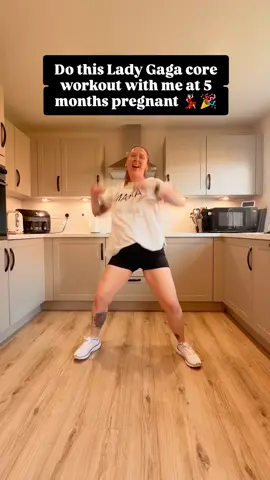 Another super fun core workout to Just Dance by @ladygaga 🎉💃🏻🎉 an oldie but a goodie for SURE ✨ Also enjoy my pregnant belly just popping out there every now and again 🤣🤰🏻 #dancefitness #athomeworkouts #pregnancyworkout #postpartumworkout #workoutsforwomen 