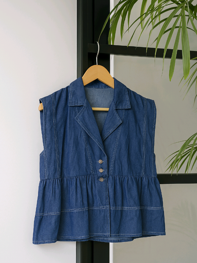 MELODIE VEST / JAKET JACKET ROMPI OVERSIZE JAKET JEANS DENIM ROMPI WANITA KOREAN STYLE KEKINIAN TERBARU / VEST JEANS WANITA / Geo vest