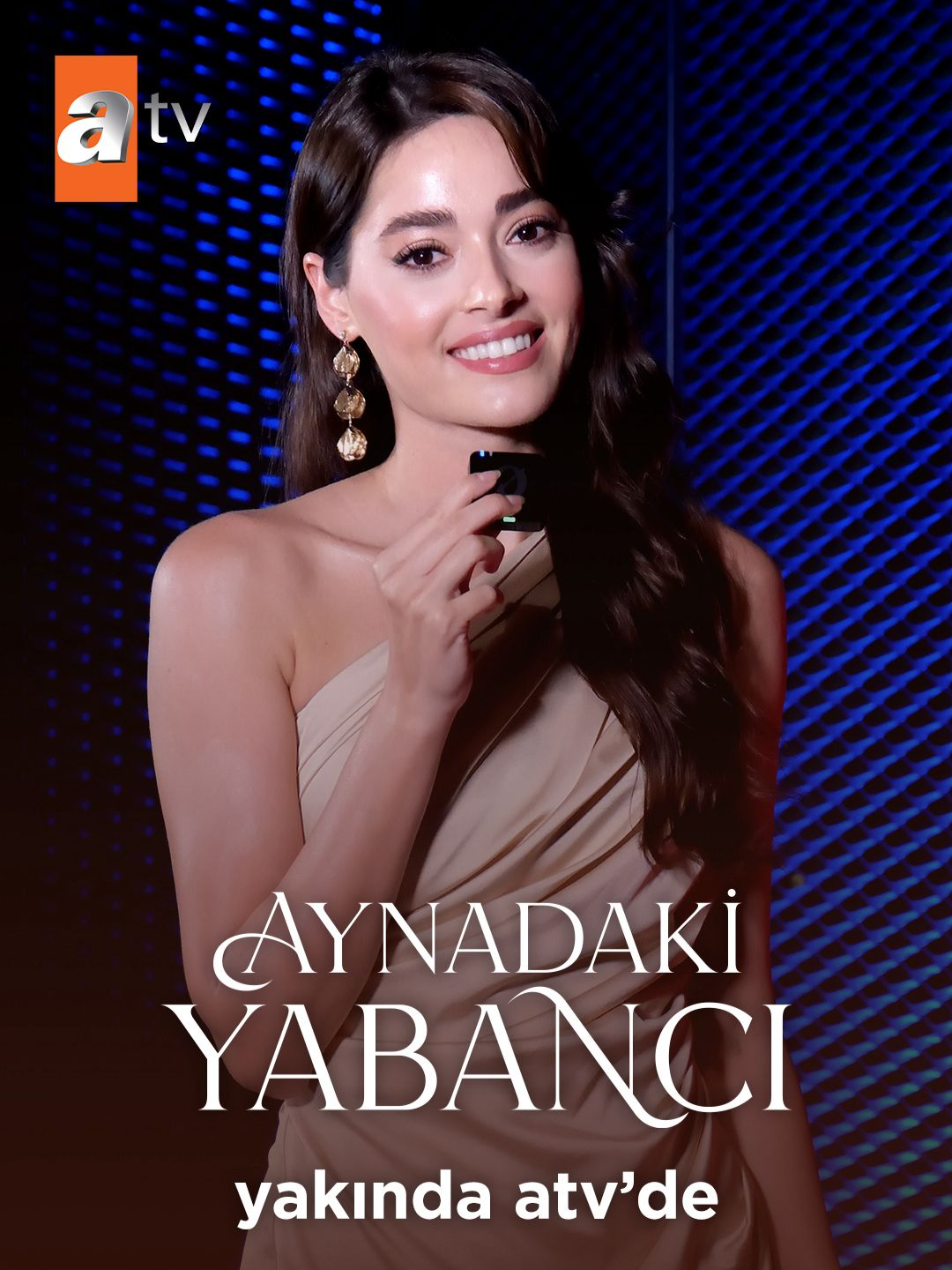 Her sahnesiyle kalbinize dokunmak için sabırsızlanıyoruz. #AynadakiYabancı yakında atv’de! #türkdizileri #neizlesem #turkishseries
