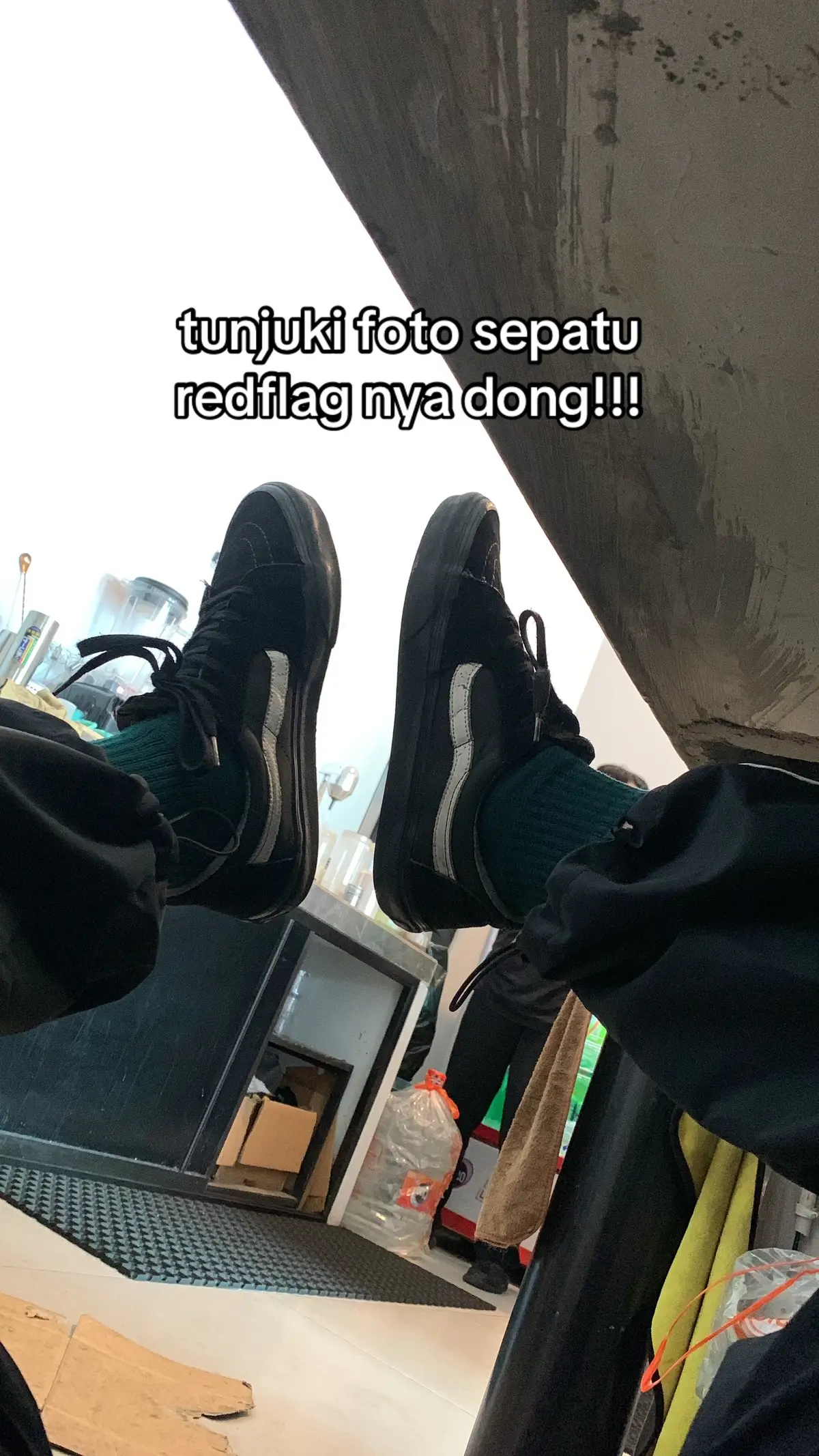 #vans #vansoffthewall #vansknuskool #fyp #vansoldskool 