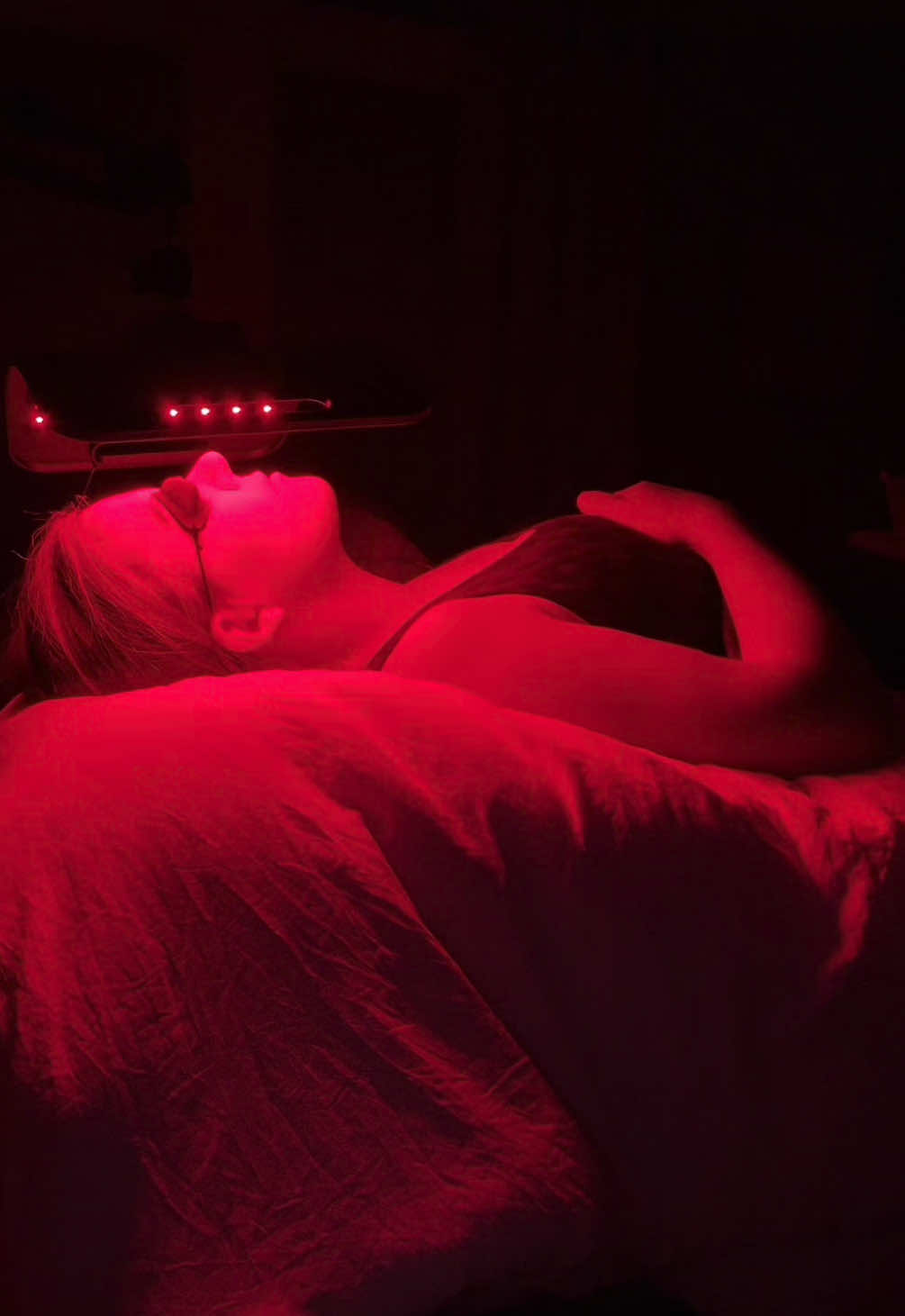 Red light therapy >>>>> #redlighttherapy #tiktokshoprestock #falldealsforyou #SelfCare #antiaging 