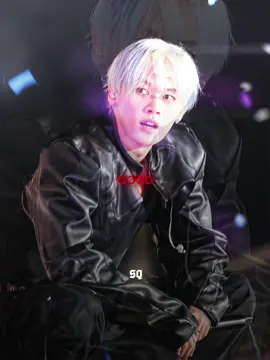 SCREAMINGG#leeknow #straykids #straykidsstay #straykidsedit #seungaeq ib: @Violenl 