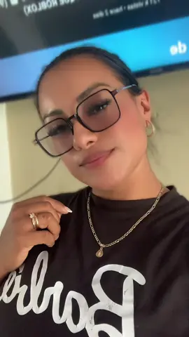 No responde pero siempre tira 👍🏽 #viraltiktok #sabado #tiktok #morena #bella 