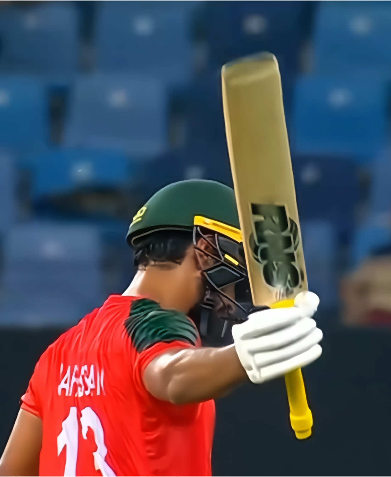 Saif Hassan Destroyed SL Bow… Line 🔥👀💀#foryoupage #viewsproblem #viraltiktok #growmyaccount #cricket #amiroeditz 