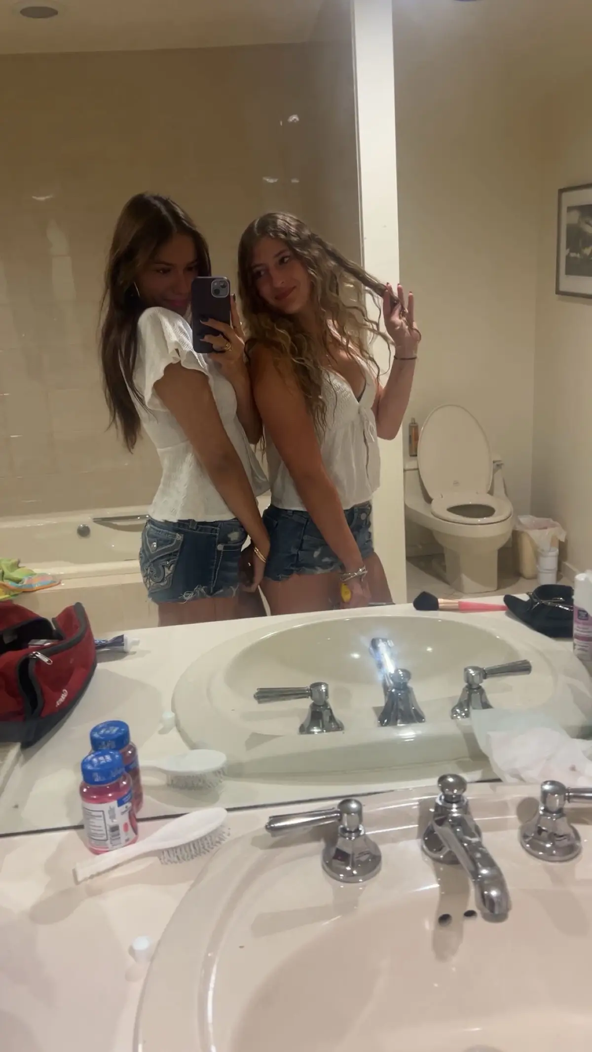 Ello