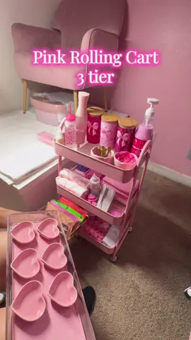 Book your wet pedis using my website linked in bio 💗 Rolling Cart 10/10 very spacious and easy 🎀 #nailtech #pedicure #pink #foryoupage #nailssbyvivi 