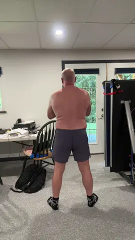 Here we go again with those squats #fypシ゚ #daddy #british #muscle #🍑 