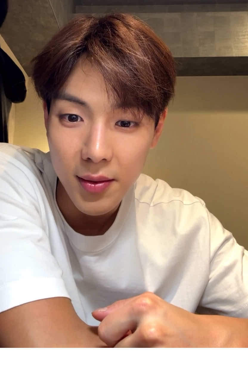 Shownu and I.M live today❤️ #shownu #shownumonstax #changkyun #monstax #monbebe