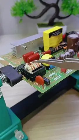 You can test led easily using this simple tool  #project #DIY #diyproject #creative #tecnologia 